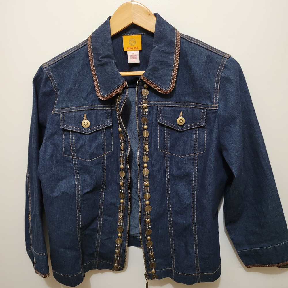 Womens Ruby Rd. Classic Blue Denim Jacket with Beading Details. Size 10.